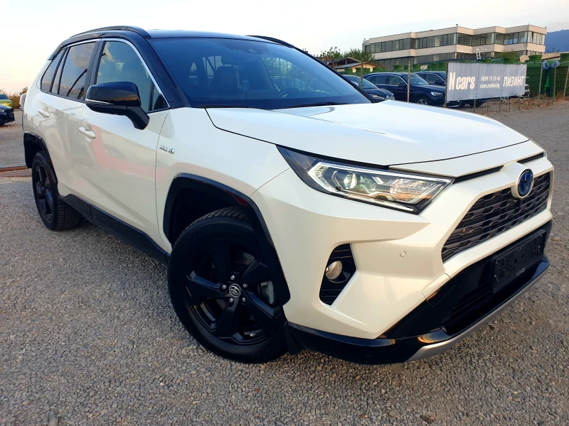 Toyota Rav4 4X4 / КОЖА / 360 КАМЕРА / СЕРВИЗНА ИСТОРИЯ , снимка 3 - Автомобили и джипове - 47153766