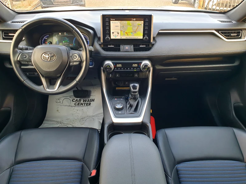 Toyota Rav4 4X4 / КОЖА / 360 КАМЕРА / СЕРВИЗНА ИСТОРИЯ , снимка 8 - Автомобили и джипове - 47153766