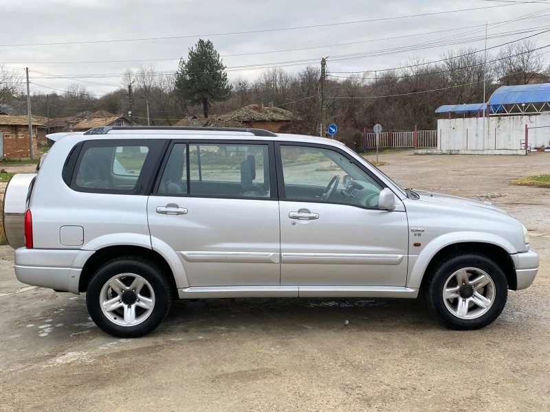 Suzuki Grand vitara Нов внос 2.7XL 7-местна , снимка 3 - Автомобили и джипове - 49350513