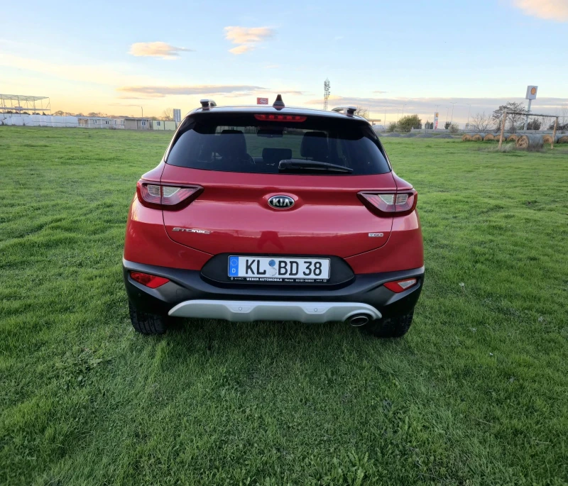 Kia Stonic PLATINUM EDITION FULL 120kc.T-GDI CARPLAY WAZE, снимка 5 - Автомобили и джипове - 52619548