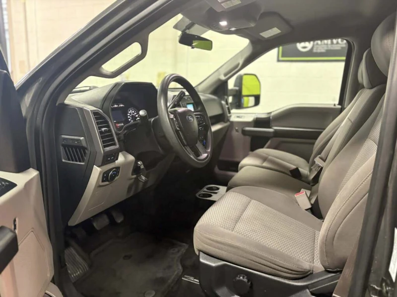 Ford F150 4WD SuperCrew 157 XLT / 10 Speed Automatic, снимка 7 - Автомобили и джипове - 53404069