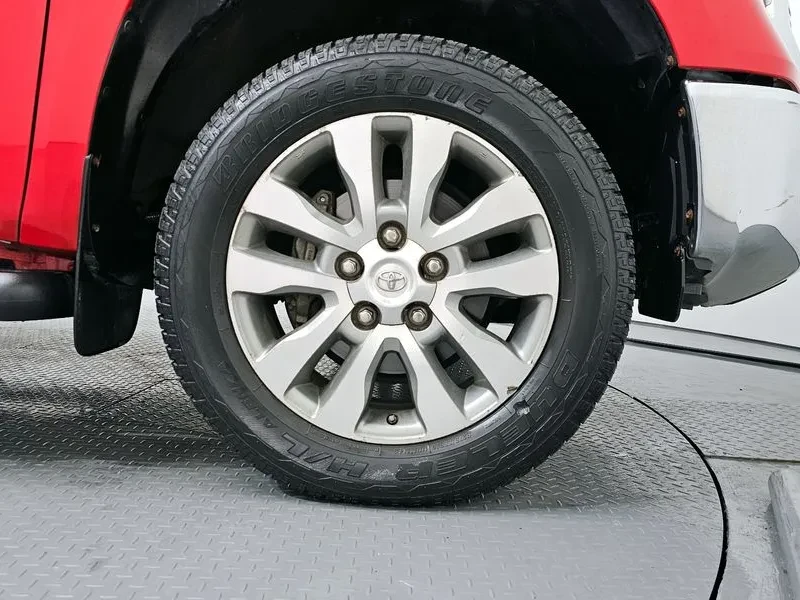 Toyota Tundra 5.7, снимка 5 - Автомобили и джипове - 55048861