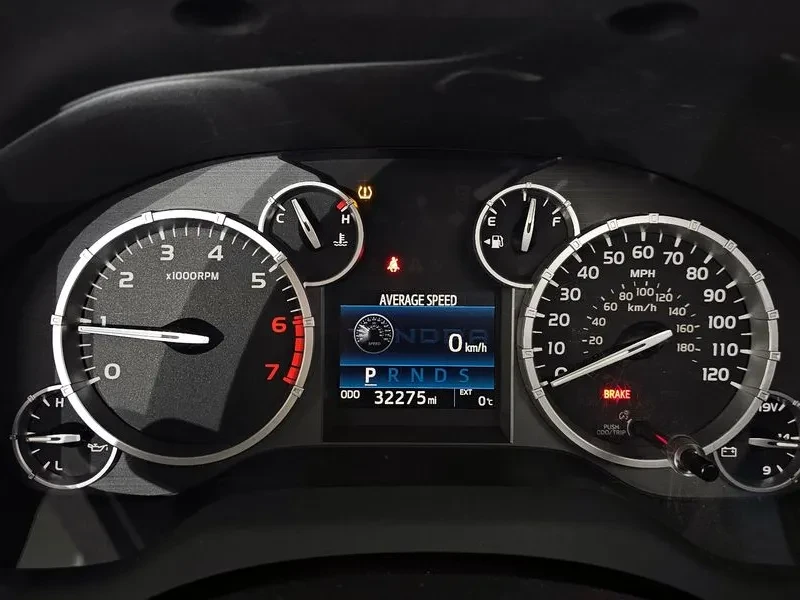 Toyota Tundra 5.7, снимка 8 - Автомобили и джипове - 55048861