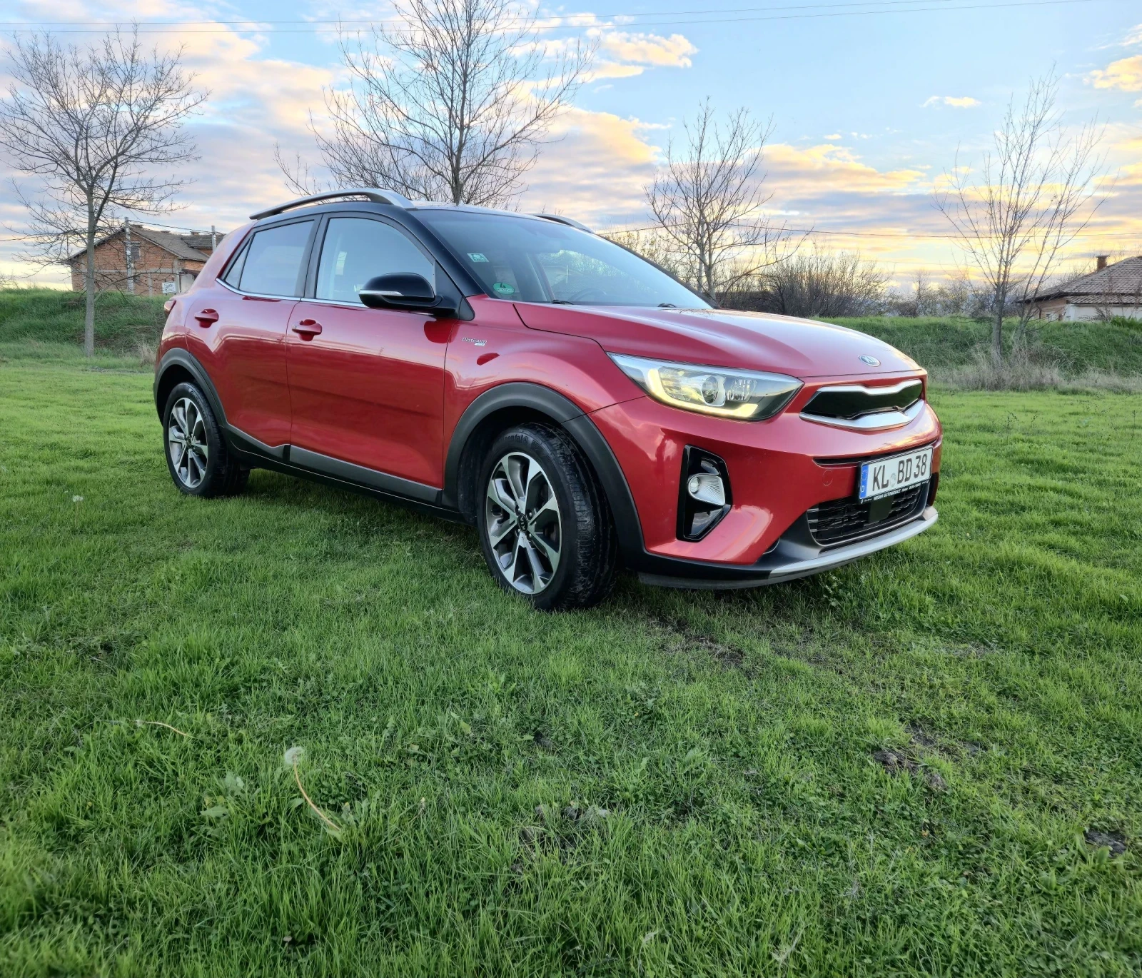 Kia Stonic PLATINUM EDITION FULL 1.0 120kc.T-GDI CARPLAY WAZE - изображение 3