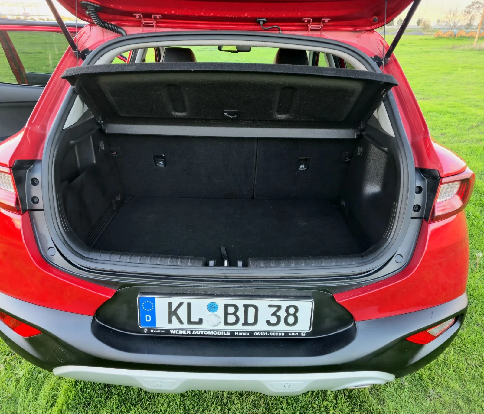 Kia Stonic PLATINUM EDITION FULL 1.0 120kc.T-GDI CARPLAY WAZE - изображение 9