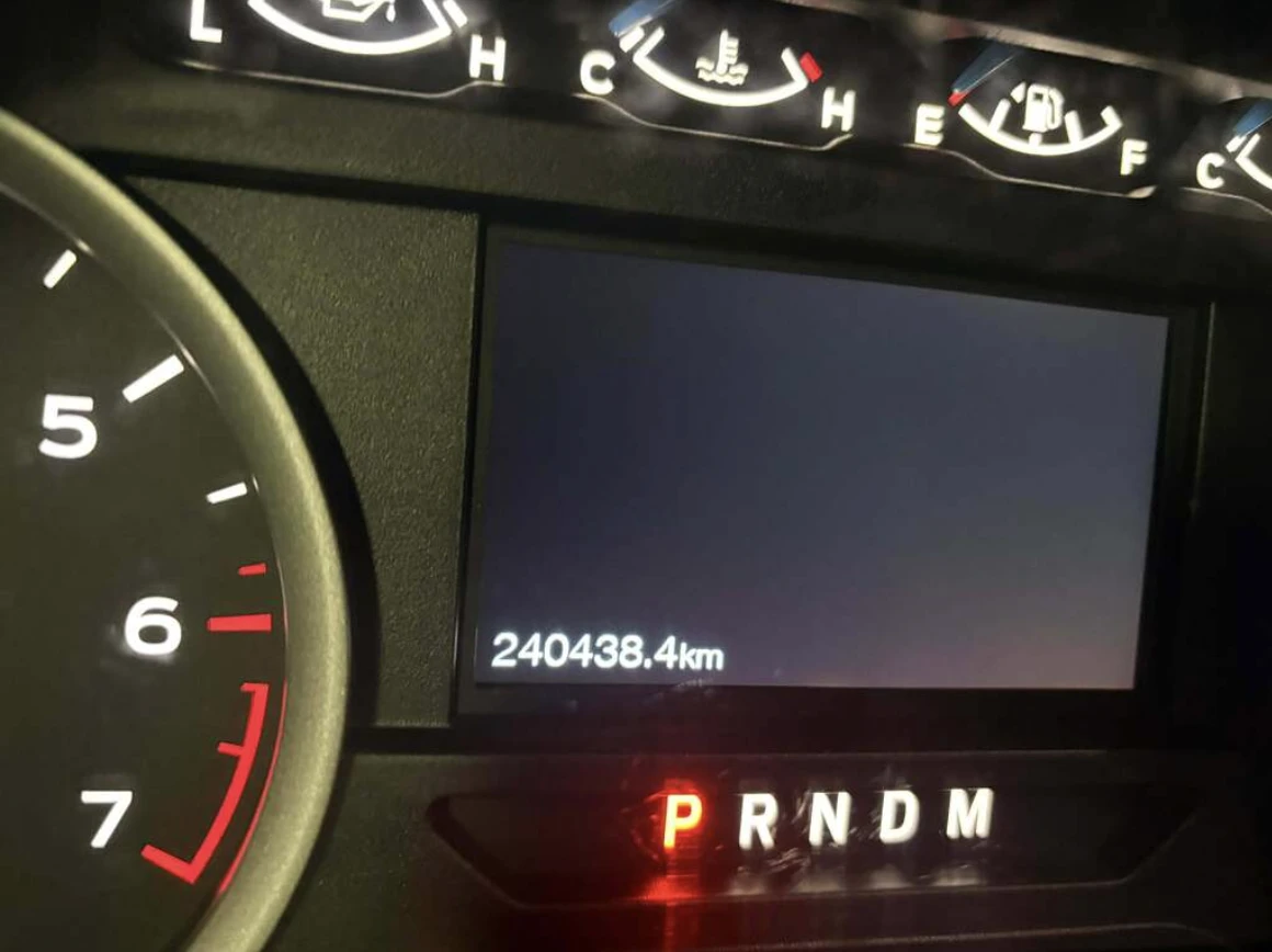 Ford F150 4WD SuperCrew 157 XLT / 10 Speed Automatic - изображение 9