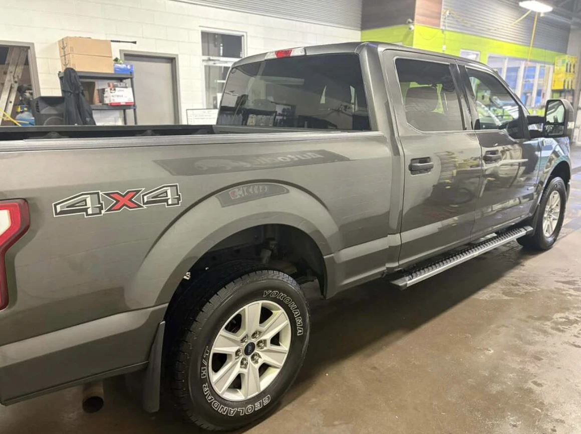 Ford F150 4WD SuperCrew 157 XLT / 10 Speed Automatic - изображение 4