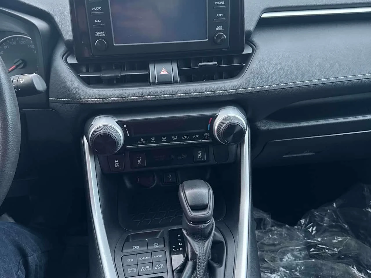 Toyota Rav4 LE/CARFAX/ПОДГРЕВИ/KEYLESS - изображение 9