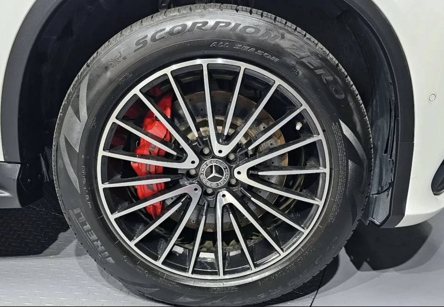 Mercedes-Benz GLE 63 S AMG HARMON* KARDON* ���������* ��������* �����* ������ | Mobile.bg � ����������� 5