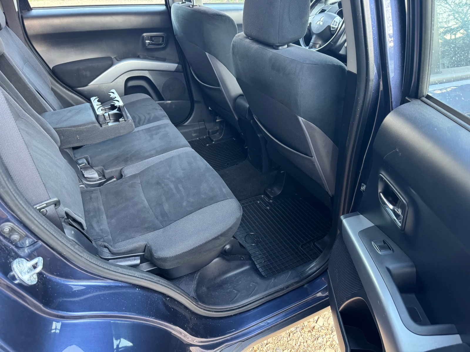 Mitsubishi Outlander 2.0DiD-140к.с., снимка 13 - Автомобили и джипове - 54102733