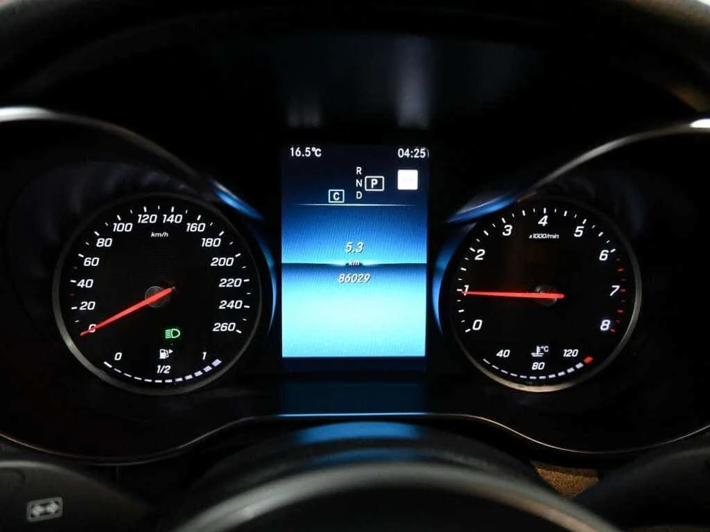 Mercedes-Benz GLC * GLC300 4MATIC * CARFAX * ЦЕНА ДО БГ, снимка 15 - Автомобили и джипове - 54385776