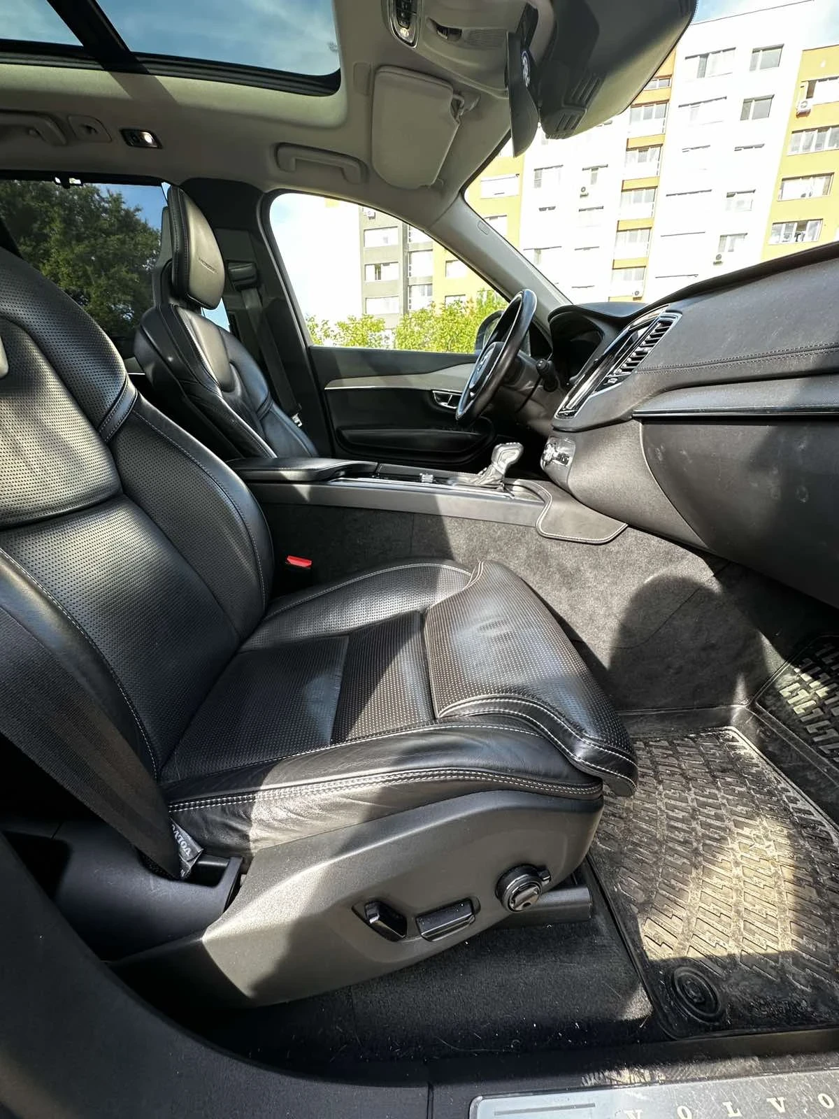 Volvo Xc90, снимка 11 - Автомобили и джипове - 54743283