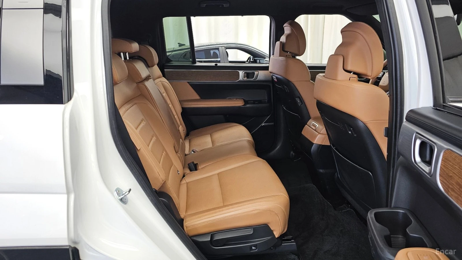Hyundai Santa fe HEV* PANO* BOSE* DISTRONIC* ОБДУХ, снимка 12 - Автомобили и джипове - 55431525