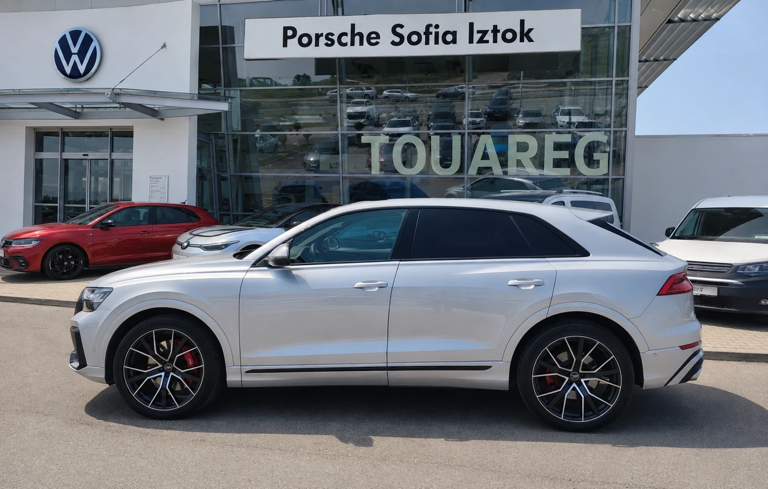 Audi SQ8, снимка 3 - Автомобили и джипове - 55504618