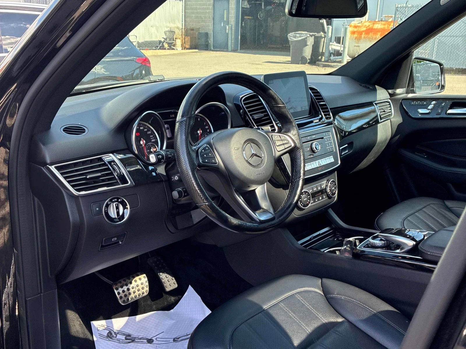 Mercedes-Benz GLE 400  * CARFAX * ОПЦИЯ ЗА ФИНАНСИРАНЕ, снимка 5 - Автомобили и джипове - 55983824