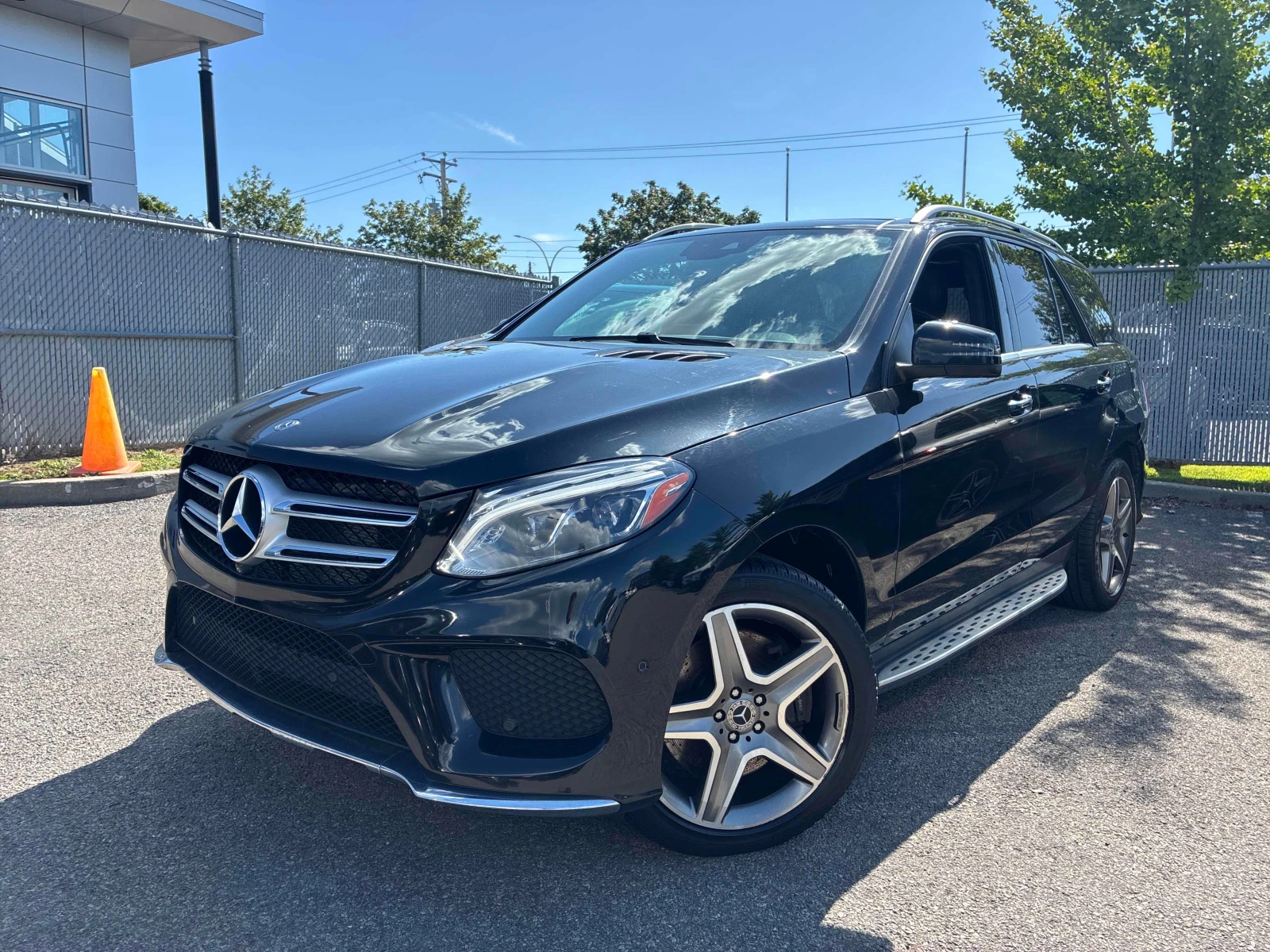 Mercedes-Benz GLE 400  * CARFAX * ОПЦИЯ ЗА ФИНАНСИРАНЕ