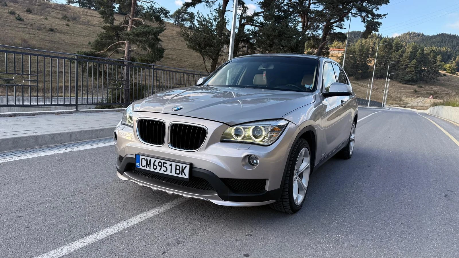 BMW X1 2.0, снимка 8 - Автомобили и джипове - 56728143