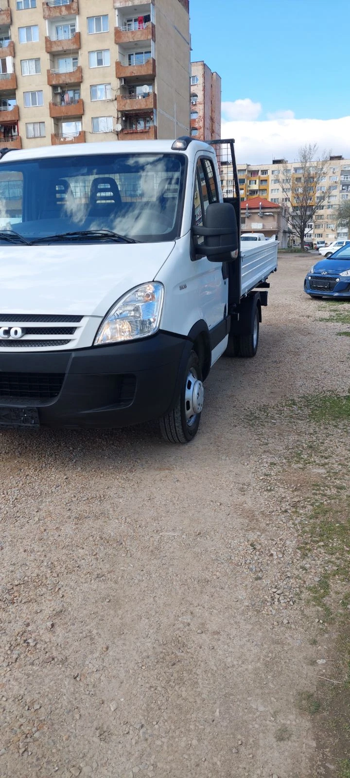 Iveco Daily 3.0 tdi тристранен, снимка 3 - Бусове и автобуси - 49594395