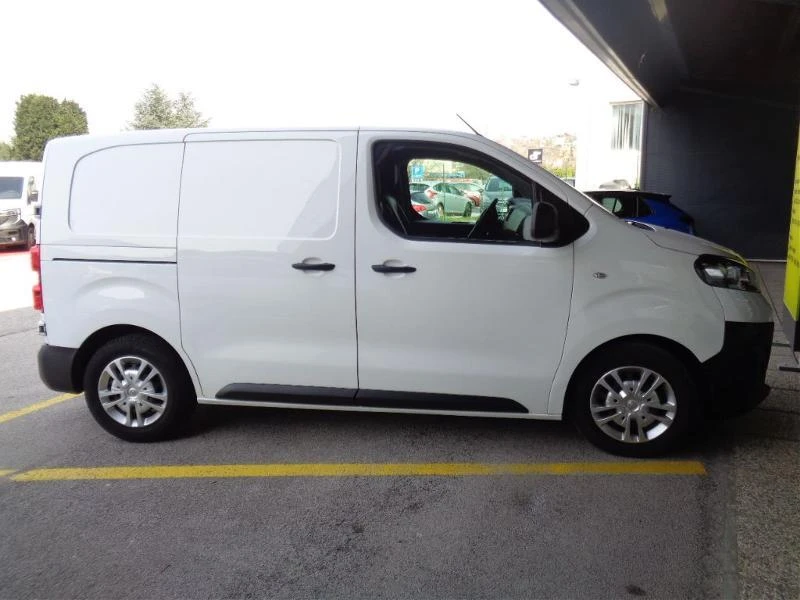 Opel Vivaro L1H1 50 kWh , снимка 2 - Бусове и автобуси - 55805159