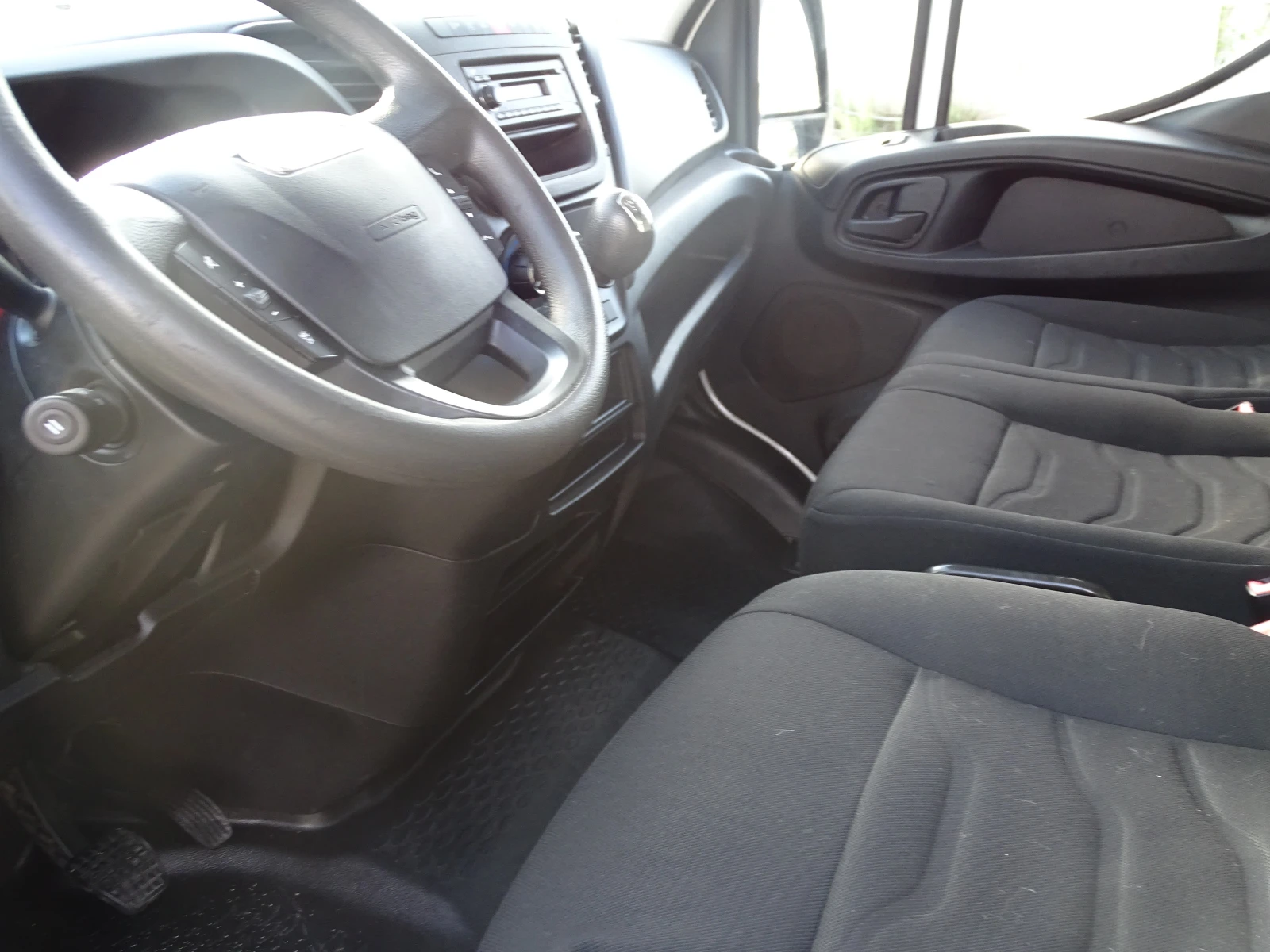 Iveco 35c15 3.0HPI  КАТ. * Б* * ПАДАЩ БОРД* , снимка 13 - Бусове и автобуси - 54710552