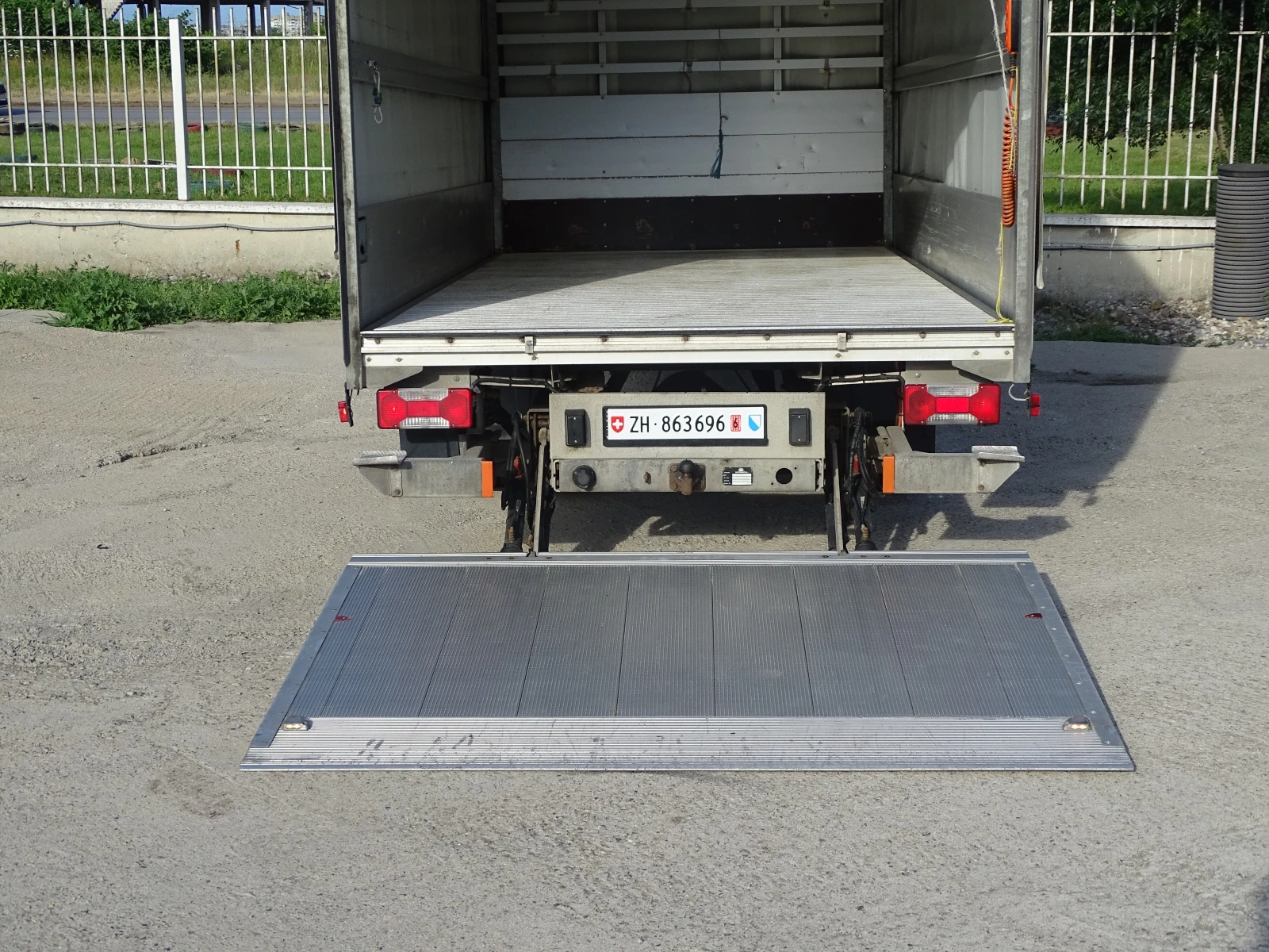 Iveco 35c15 3.0HPI  КАТ. * Б* * ПАДАЩ БОРД* , снимка 8 - Бусове и автобуси - 54710552