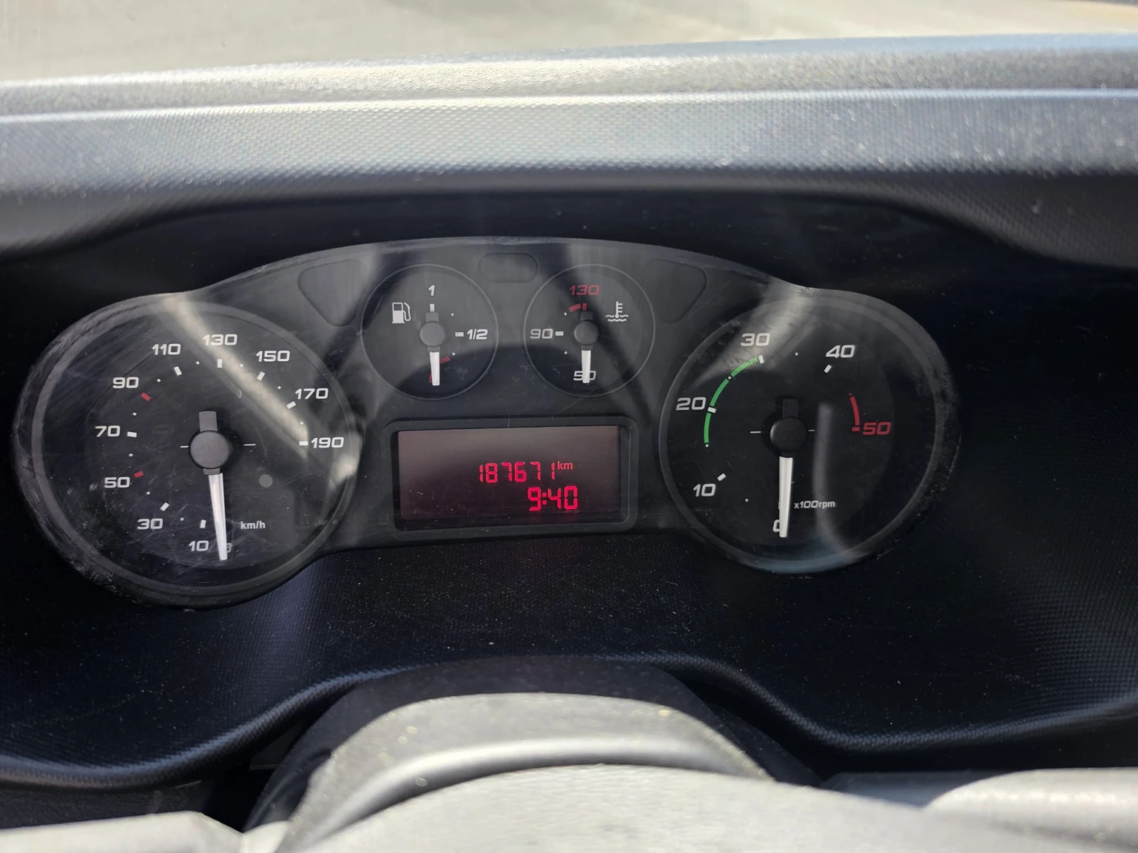 Iveco 35c15 3.0HPI  КАТ. * Б* , снимка 3 - Бусове и автобуси - 54710552