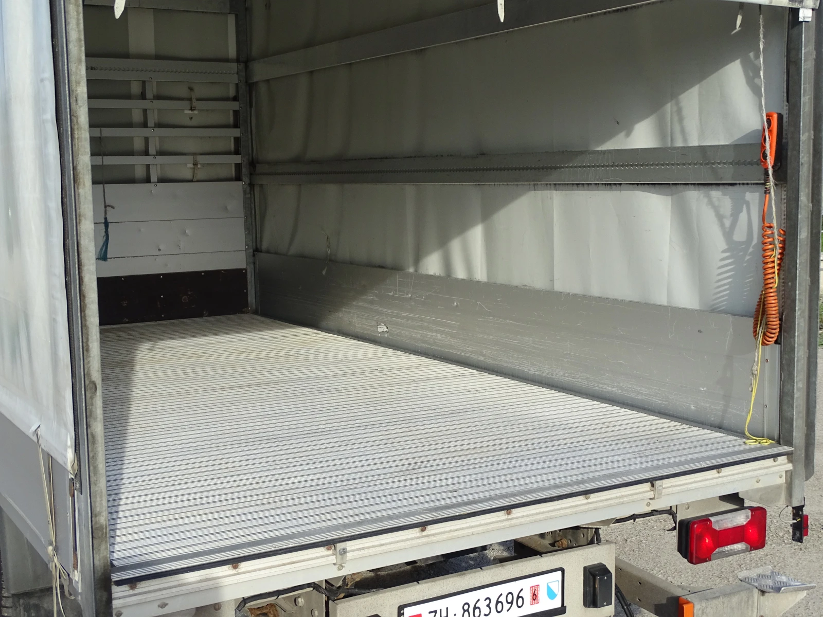 Iveco 35c15 3.0HPI  КАТ. * Б* * ПАДАЩ БОРД* , снимка 11 - Бусове и автобуси - 54710552