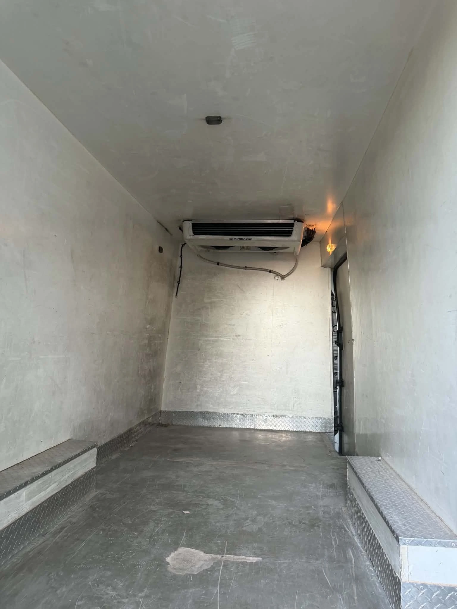 Ford Transit Хладилен Макси база, снимка 4 - Бусове и автобуси - 55694807