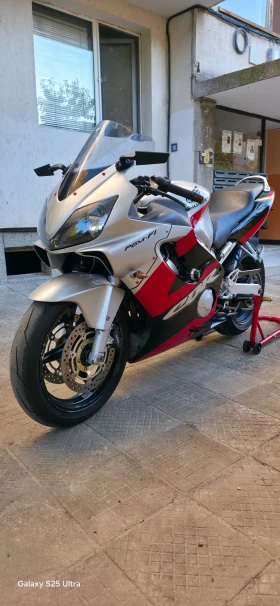     Honda Cbr
