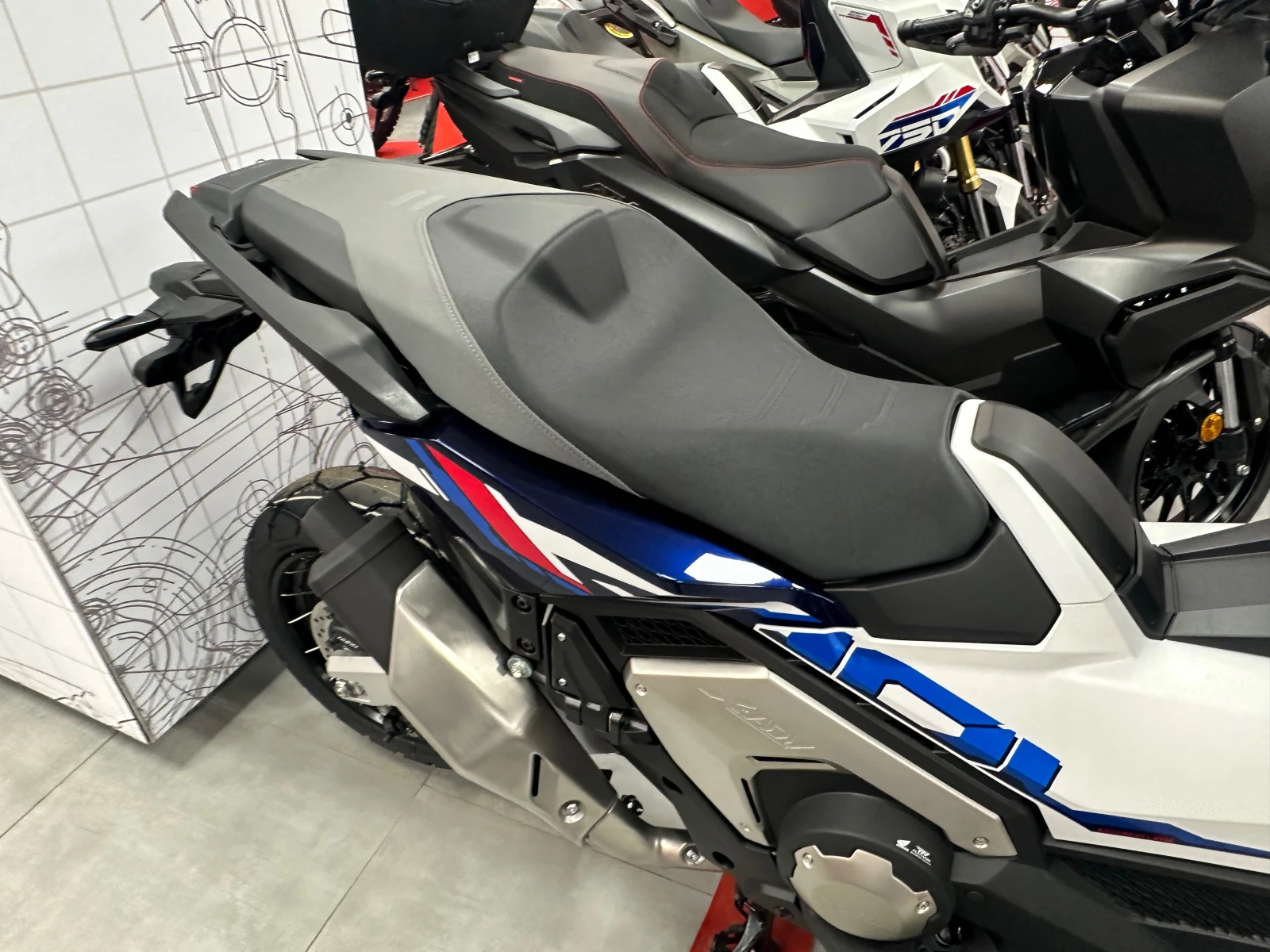 Honda X-ADV 750 Special Edition НОВ 0км., снимка 4 - Мотоциклети и мототехника - 54973696