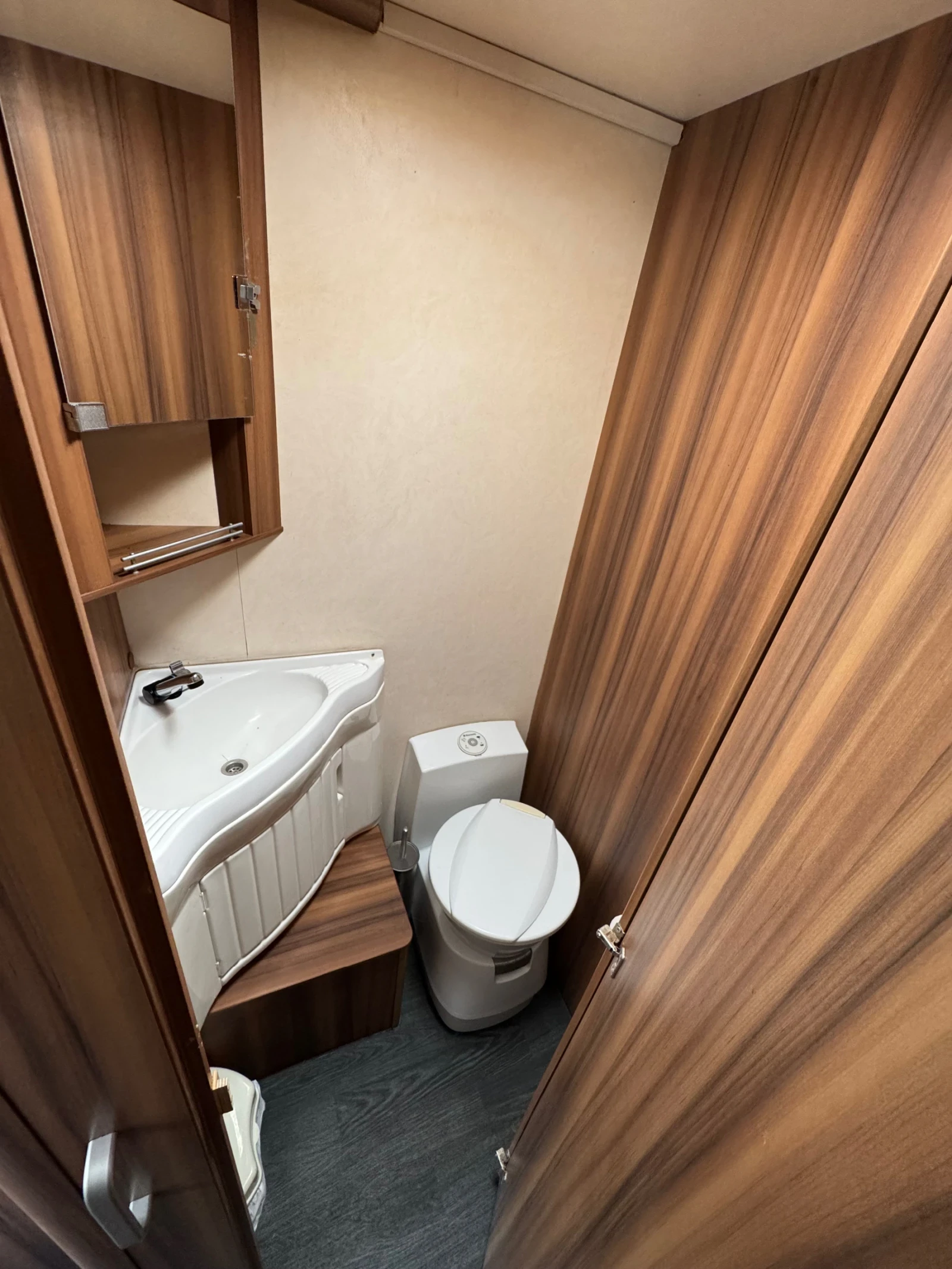������ Weinsberg TI700 MG | Mobile.bg � ����������� 16