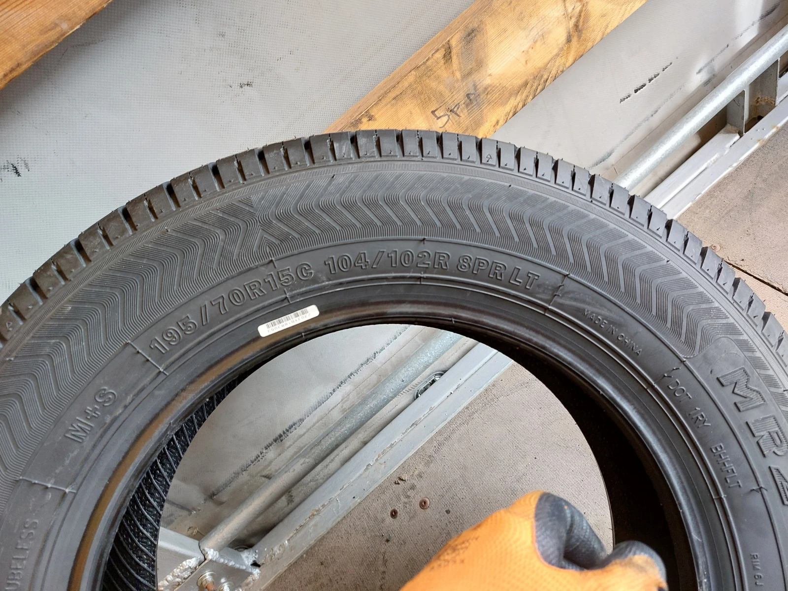���� 195/70R15 | Mobile.bg � ����������� 6