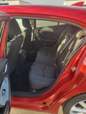 Mazda 3 лек автомобил, снимка 8