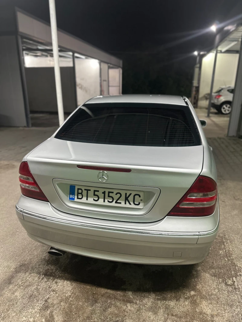 Mercedes-Benz C 200, снимка 5 - Автомобили и джипове - 51000257