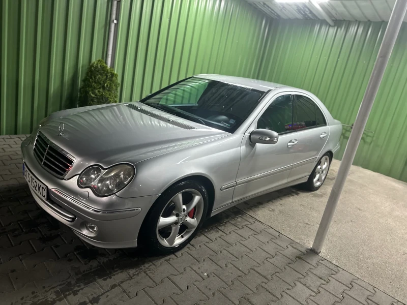 Mercedes-Benz C 200, снимка 4 - Автомобили и джипове - 51000257