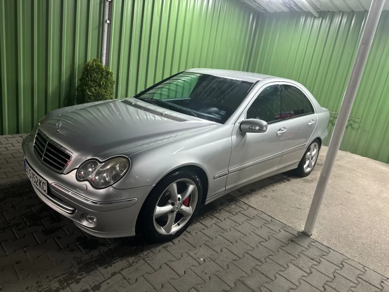 Mercedes-Benz C 200, снимка 3 - Автомобили и джипове - 51000257