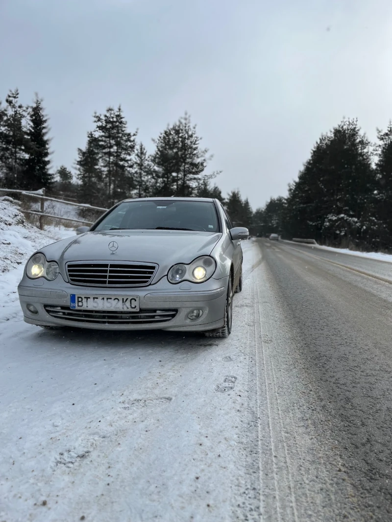 Mercedes-Benz C 200, снимка 4 - Автомобили и джипове - 48629179