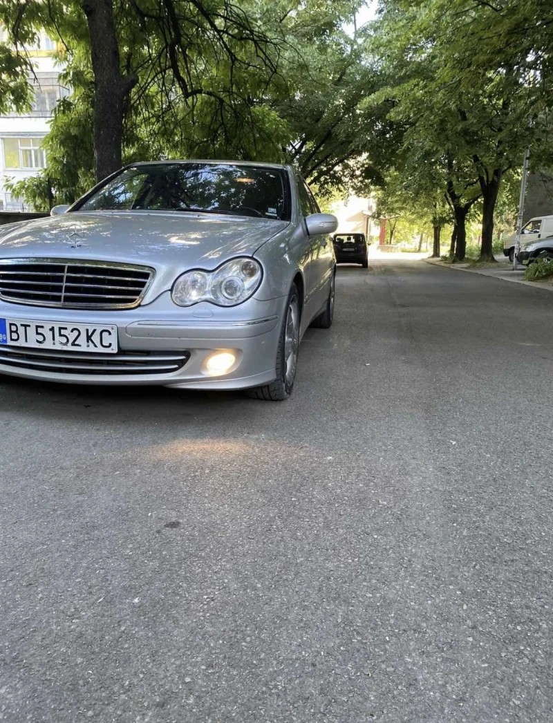 Mercedes-Benz C 200, снимка 5 - Автомобили и джипове - 48629179