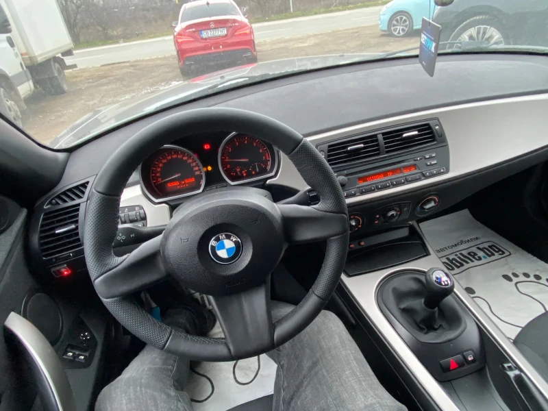 BMW Z4 2.0i LPG Facelift, снимка 10 - Автомобили и джипове - 48730986