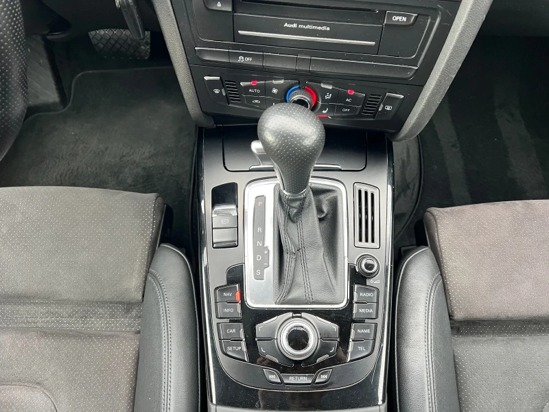 Audi A4 2.0TDI S-Line, снимка 12 - Автомобили и джипове - 49126986