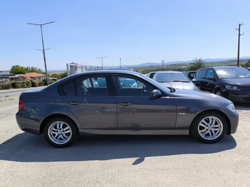 BMW 320 2.0i, снимка 4 - Автомобили и джипове - 51321991