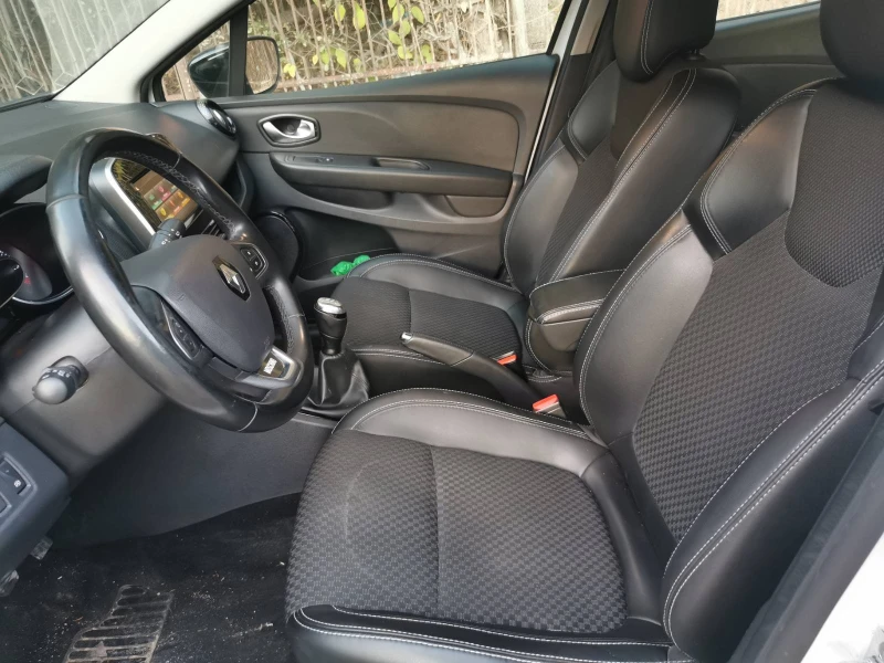 Renault Clio 1.5dCi, MOSCHINO, снимка 12 - Автомобили и джипове - 52081422