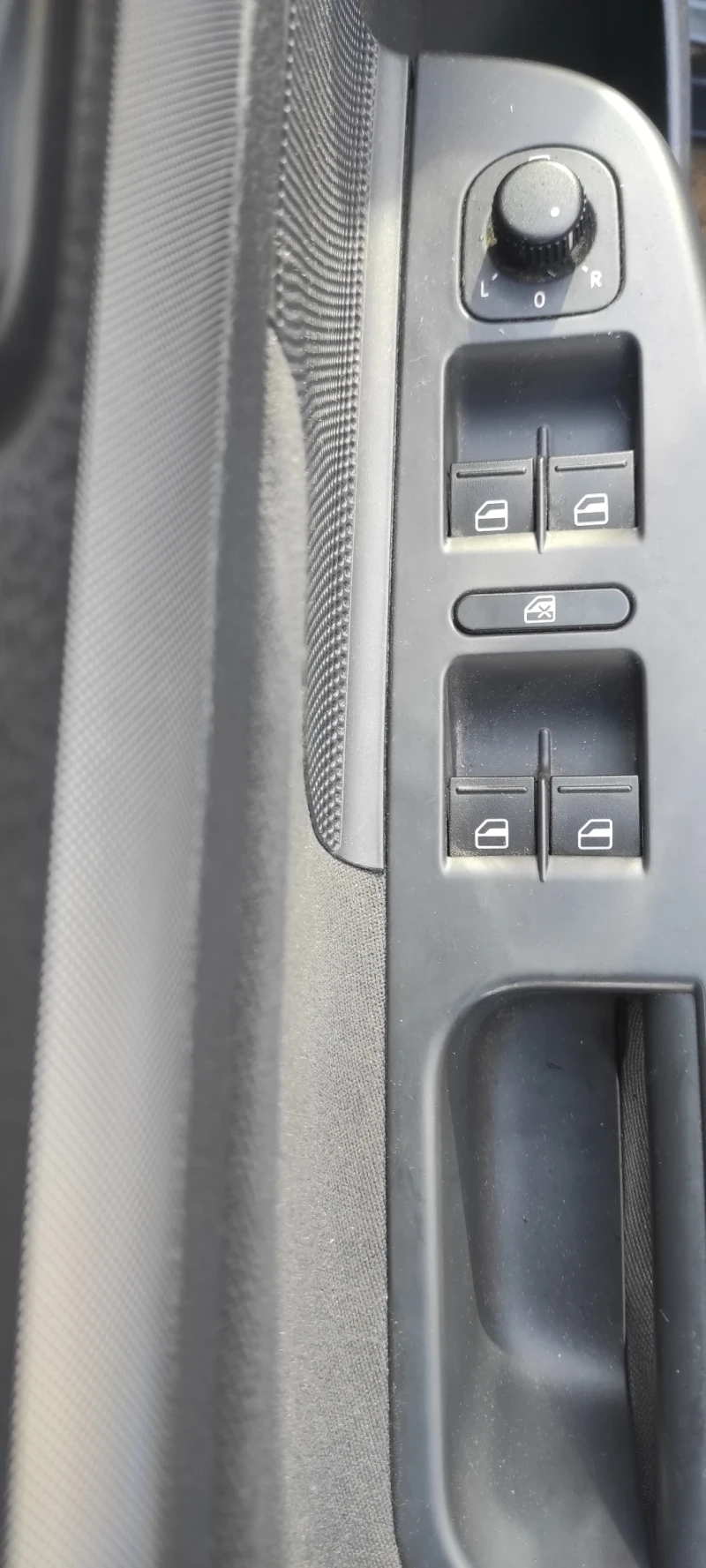 VW Golf, снимка 5 - Автомобили и джипове - 52562604