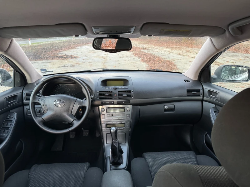 Toyota Avensis 1.8 vvti, снимка 5 - Автомобили и джипове - 52775857