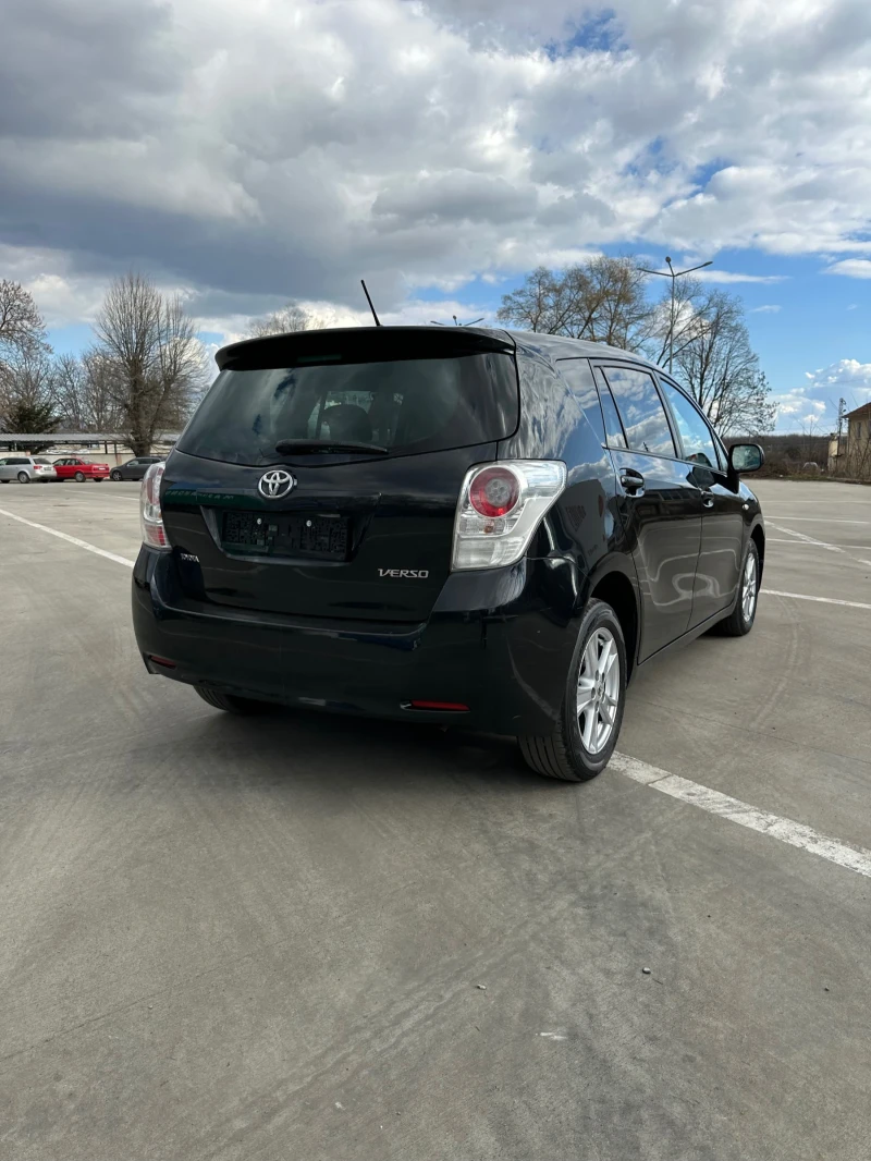 Toyota Verso 2.0 D-4D, Keyless , снимка 4 - Автомобили и джипове - 53052162