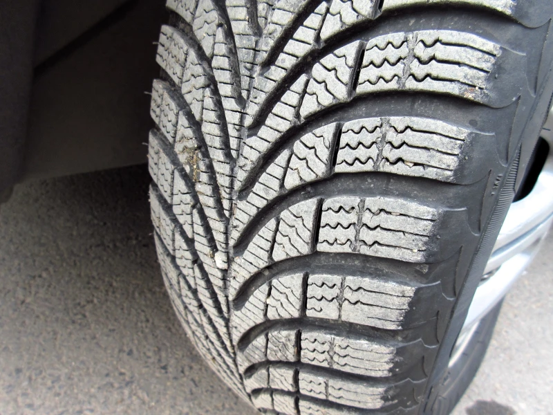 Honda Jazz 1.4i, снимка 11 - Автомобили и джипове - 53392235