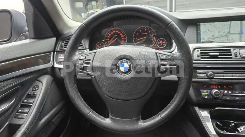 BMW 528 i /HEAD-UP/ПОДГРЕВ/ВКЛЮЧЕН ТЕХНОТЕСТ, снимка 7 - Автомобили и джипове - 54219198