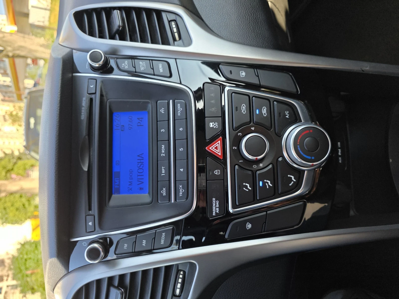 Hyundai I30 1.4i SWISS EDITION  - изображение 10