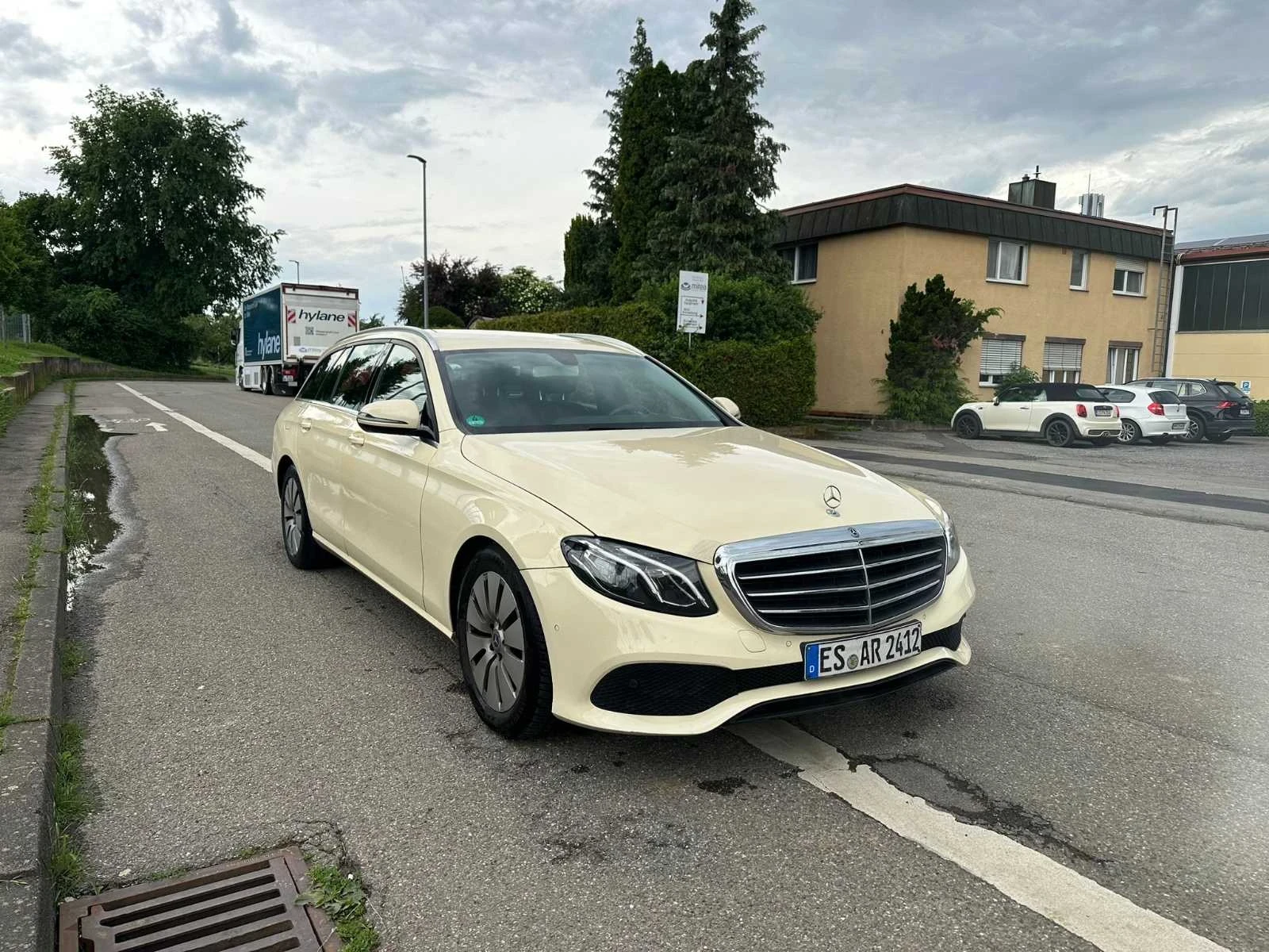 Mercedes-Benz E 200  - изображение 7