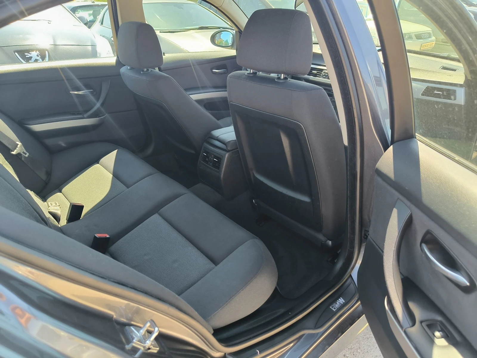 BMW 320 2.0i | Mobile.bg   11